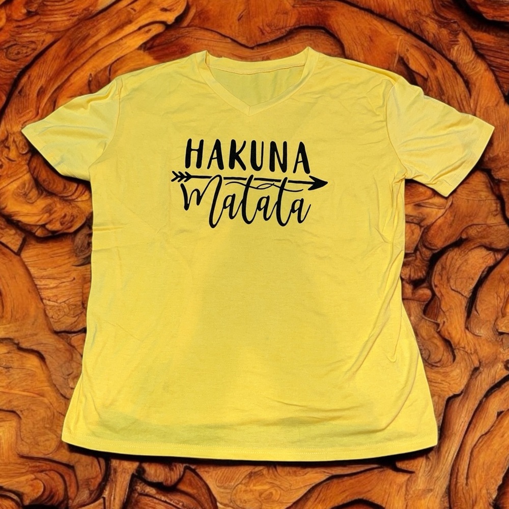 Women’s Hakuna Matata T-Shirt (XL)